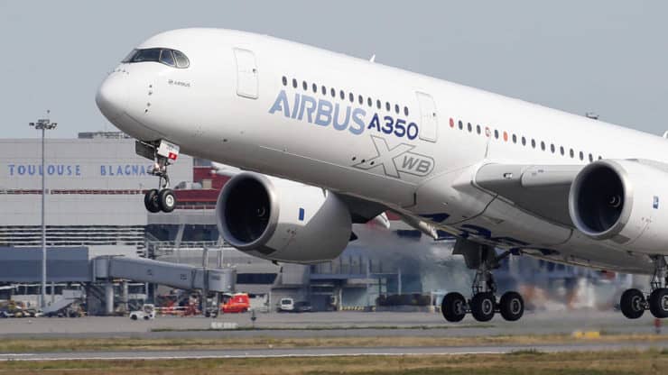  Here’s why Airbus stock price will beat Boeing in 2025