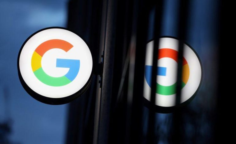  U.S. judge orders Google to share search data with competitors