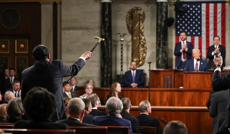 Al Green returns to House chamber for Trump SOTU after dramatic 2025 ejection